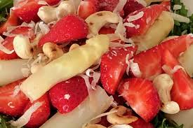 asperges, aardbeienslalade